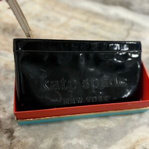Kate Spade patent wristlet with box